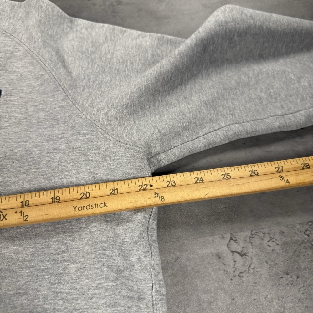 Vintage Nike Crewneck Sweatshirt Medium Gray Battle Kobe Bryant XXIV‎ Distress - Picture 8 of 13